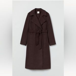 H&M brown coat. Hardly used. Very good condition. Very warm. XS but goes big.